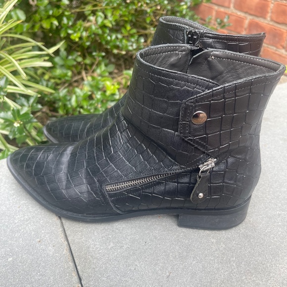 Napoleoni Italy Croc Embossed Leather Moto Zip Ankle Boots: Black - Picture 2 of 8